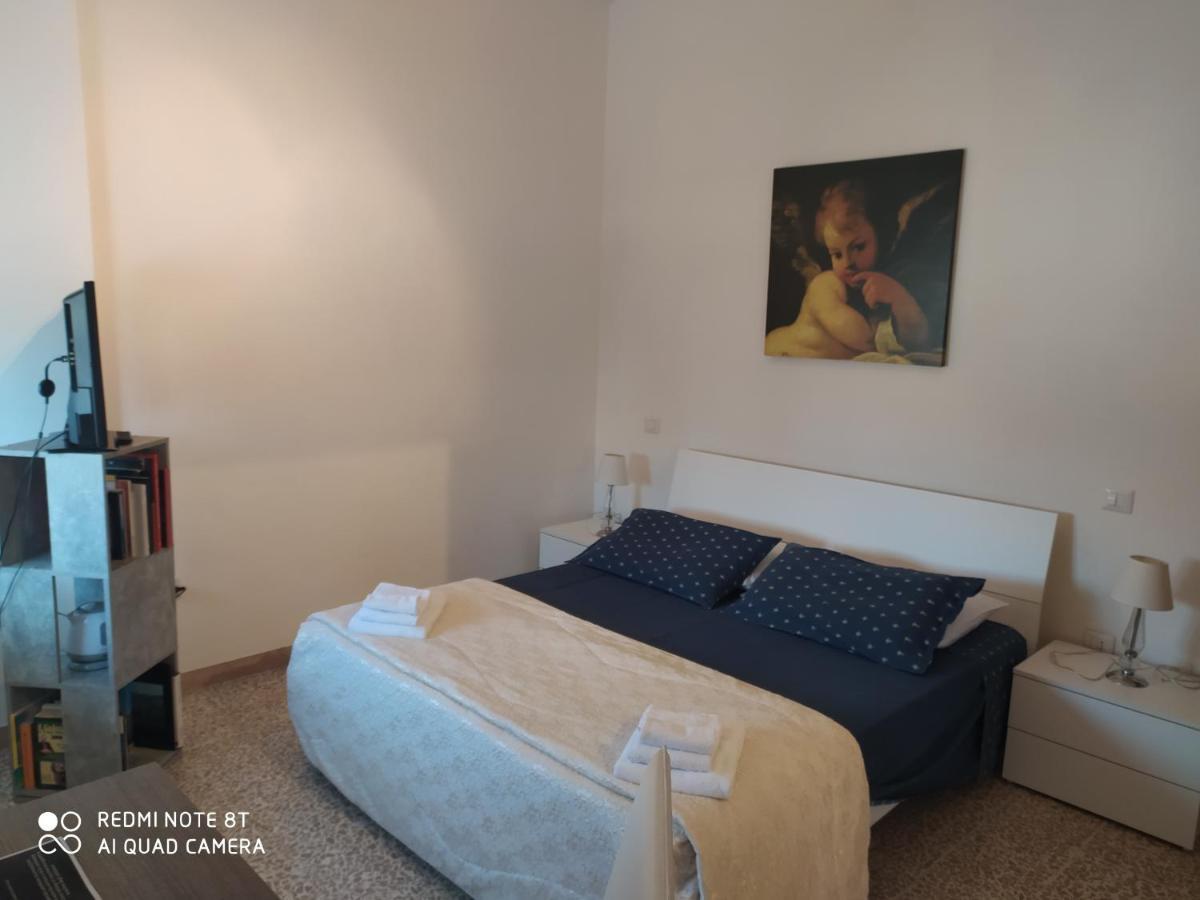 Bab San Feliciano Camere Фолиньо Экстерьер фото