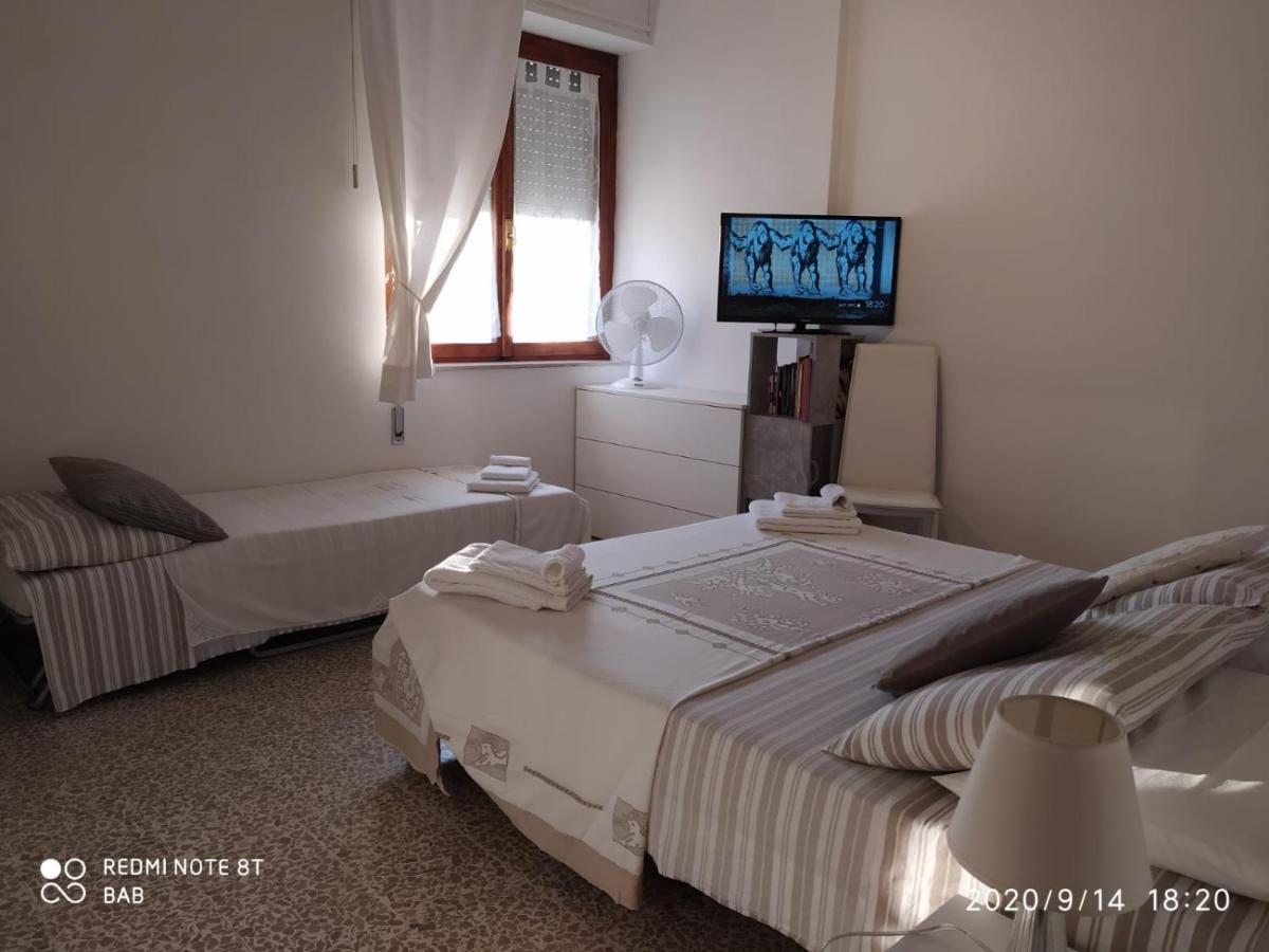 Bab San Feliciano Camere Фолиньо Экстерьер фото