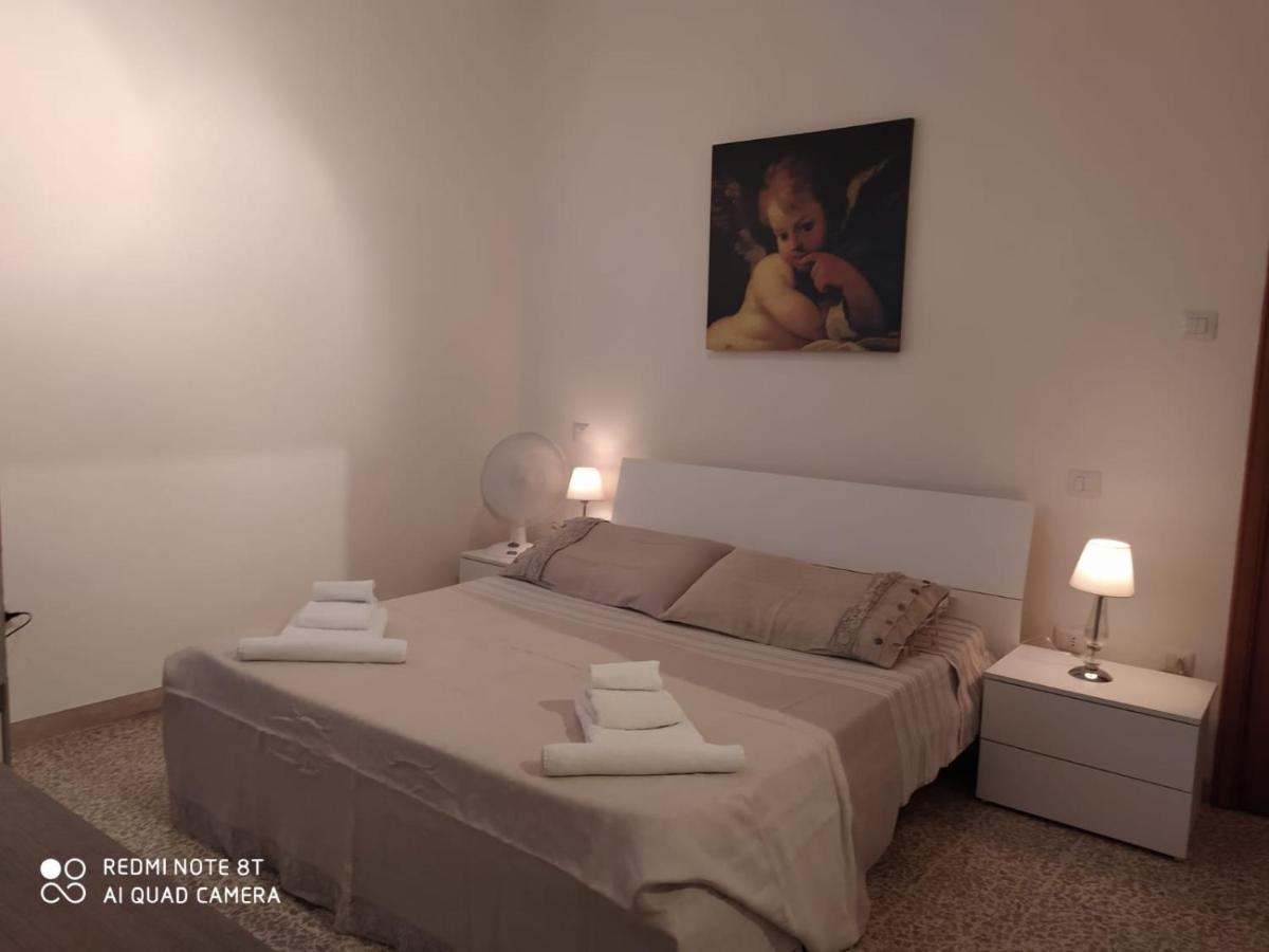 Bab San Feliciano Camere Фолиньо Экстерьер фото